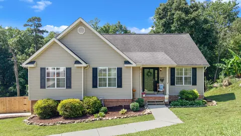 6452 White Tail Dr, Ooltewah, TN 37363