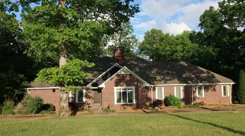 287 Michael Dr, Waynesboro, TN 38485