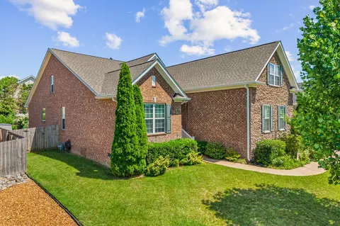 2343 Dewey Dr, Spring Hill, TN 37174