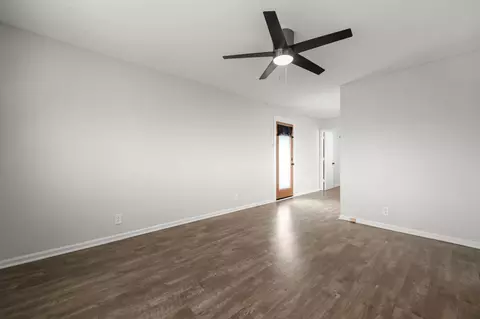 Living - 1430 Arrowhead Pl, Murfreesboro, TN 37129 photo 4 of 4