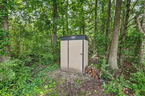 Exterior - 119 Silver Leaf Cir, Dickson, TN 37055 photo 6 of 8