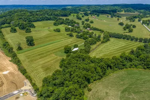 2200 Sugar Ridge Rd, Spring Hill, TN 37174