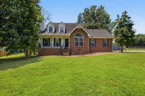 7301 W Cook Rd, Springfield, TN 37172