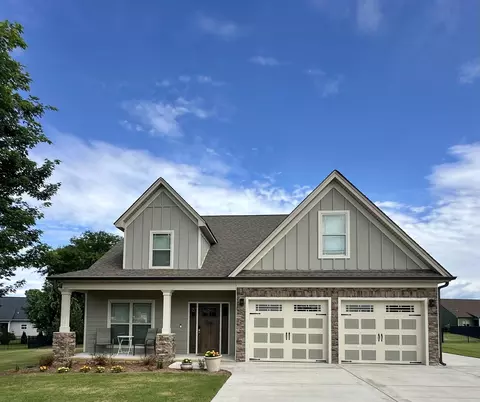 7900 Frostwood Ln, Ooltewah, TN 37363