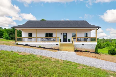 146 Young Ln, Decatur, TN 37322