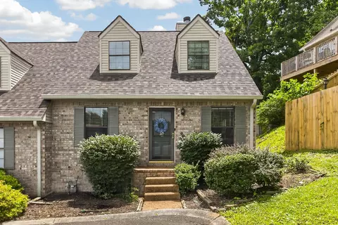 400 Deerpoint Cir #400, Hendersonville, TN 37075