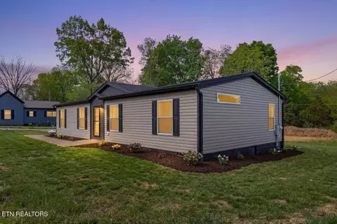 9 Hamilton St, Englewood, TN 37329