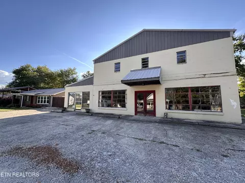 235 Rugby Ave, Jamestown, TN 38556