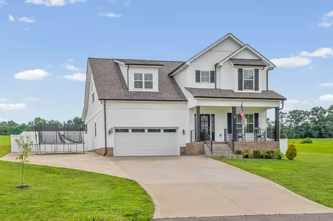 3904 Chapel Hill Rd, Clarksville, TN 37040