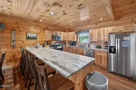Kitchen - 826 String Run Way, Pigeon Forge, TN 37863 photo 1 of 4