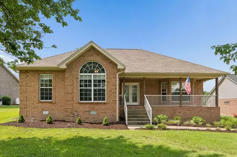 819 Oslo Rd, Mount Juliet, TN 37122