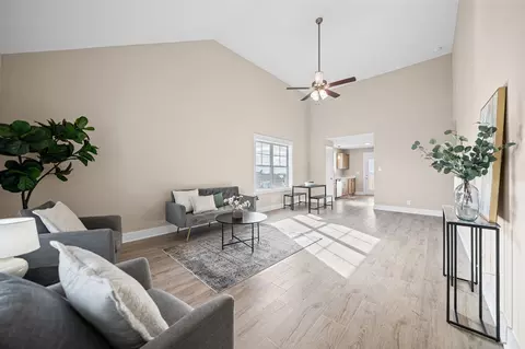 21 Echo Rdg, Oak Grove, KY 42262