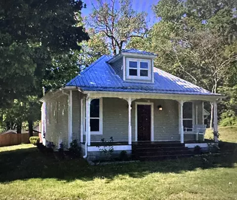 3807 Highway 48 N, Charlotte, TN 37036