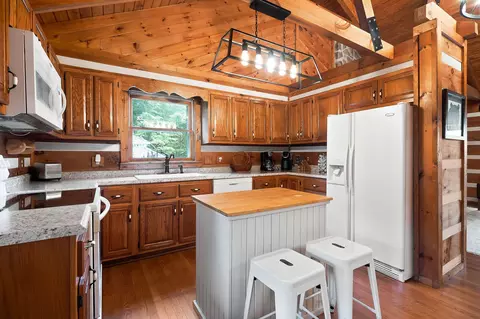 Kitchen - 11720 Fox Hill Rd, Baxter, TN 38544 photo 1 of 3