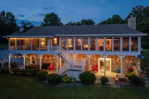 Exterior - 11720 Fox Hill Rd, Baxter, TN 38544 photo 1 of 23