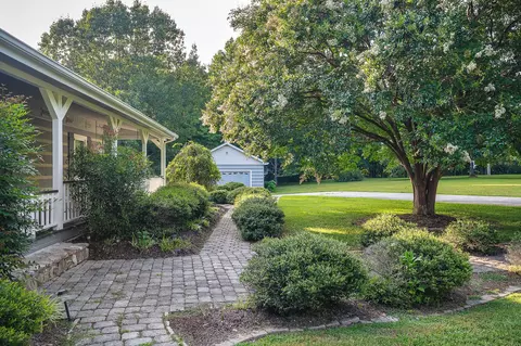 Exterior - 11720 Fox Hill Rd, Baxter, TN 38544 photo 15 of 23