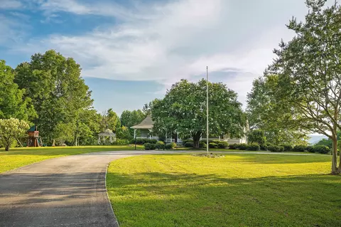 Exterior - 11720 Fox Hill Rd, Baxter, TN 38544 photo 13 of 23