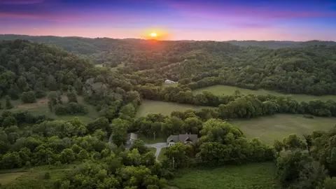 7212 Indian Creek Rd, Nashville, TN 37209
