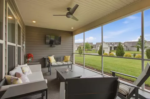 Exterior - 2204 Henderson Dr, Spring Hill, TN 37174 photo 6 of 16
