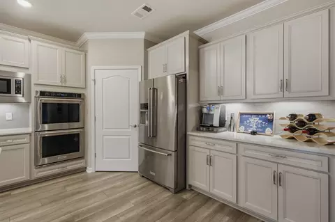 Kitchen - 2204 Henderson Dr, Spring Hill, TN 37174 photo 4 of 5