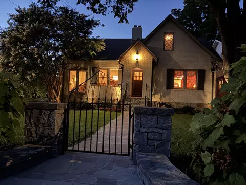 2720 W Linden Ave, Nashville, TN 37212