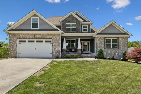 8988 Sunridge Dr, Ooltewah, TN 37363