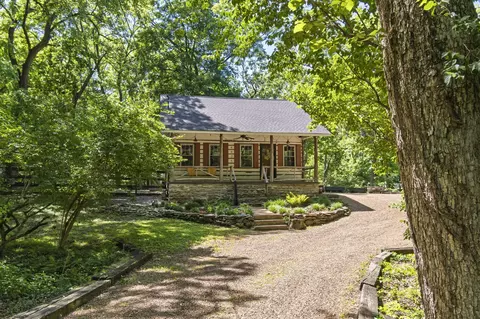4425 Brush Hill Rd, Nashville, TN 37216