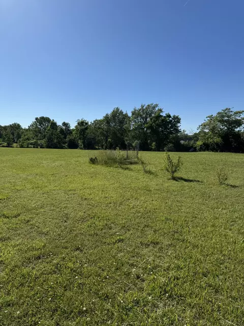 4602 Washington Rd, Greenbrier, TN 37073