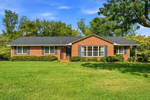 500 N Russell St N, Portland, TN 37148