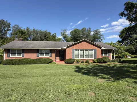 500 N Russell St N, Portland, TN 37148