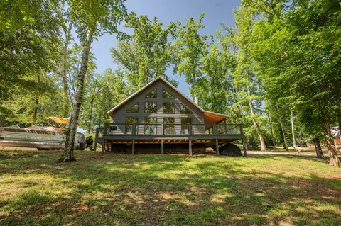 55 Kiki Cv, Clifton, TN 38425