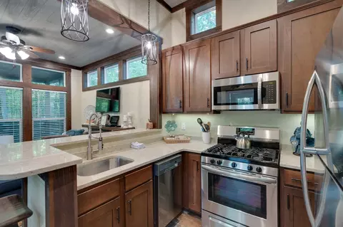 75 Deer Lick Trl # B, Monteagle, TN 37356