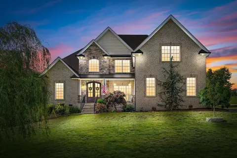 332 Brigg Dr, Clarksville, TN 37043