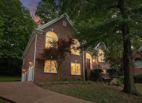 409 Sunset Ct, Hermitage, TN 37076