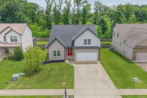 153 Sycamore Hill Dr, Clarksville, TN 37042