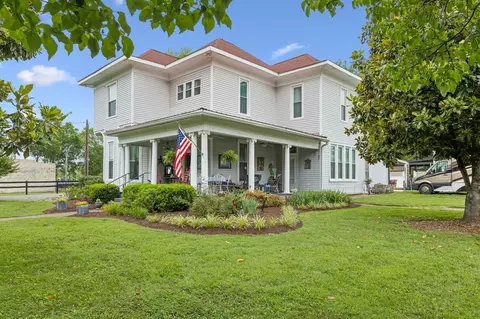 101 Webb Rd E, Bell Buckle, TN 37020