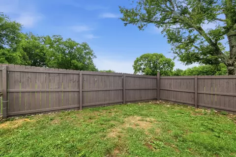 Exterior - 1569 Ringwald Rd, Murfreesboro, TN 37130 photo 3 of 9