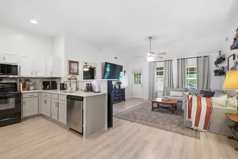 Kitchen - 1569 Ringwald Rd, Murfreesboro, TN 37130 photo 2 of 2