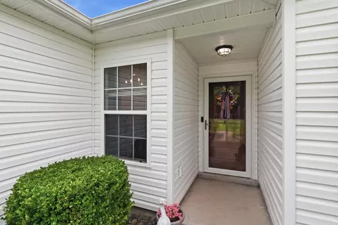 Entry Way - 1569 Ringwald Rd, Murfreesboro, TN 37130 photo 4 of 4