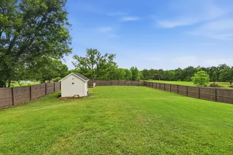 Exterior - 1569 Ringwald Rd, Murfreesboro, TN 37130 photo 8 of 9