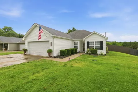 Exterior - 1569 Ringwald Rd, Murfreesboro, TN 37130 photo 6 of 9