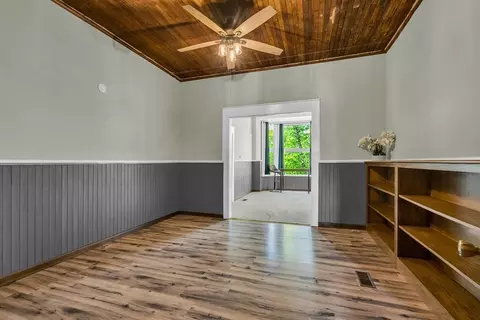 Living - 25 E Bockman Way, Sparta, TN 38583 photo 5 of 5