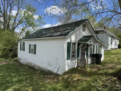 501 W Chestnut St, Dickson, TN 37055