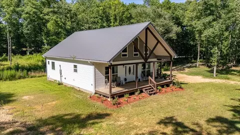 4239 Shady Oak Ln, Iron City, TN 38463