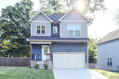 414 Oak St # B, Clarksville, TN 37042