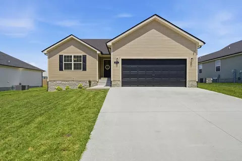 753 Gleason Dr, Clarksville, TN 37042
