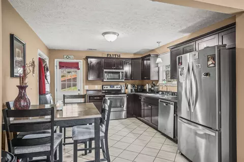 Other - 914 16th Ave E, Springfield, TN 37172 photo 5 of 12