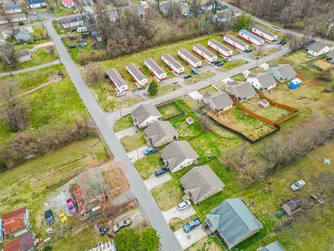 View/Area - 914 16th Ave E, Springfield, TN 37172 photo 5 of 9