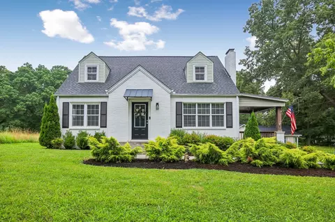 810 W Lincoln St, Tullahoma, TN 37388