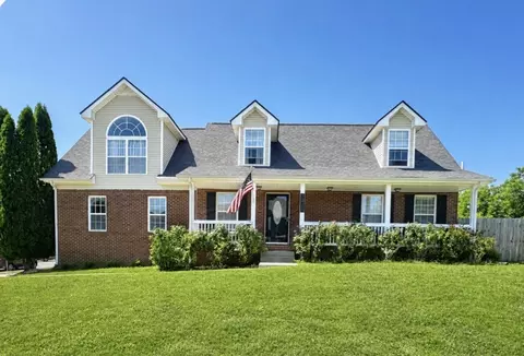 2824 Sharpie Dr, Clarksville, TN 37040